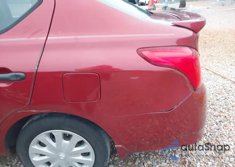 2016 Nissan Versa S Plus z USA, uszkodzony, nr VIN 3N1CN7AP0GL844882